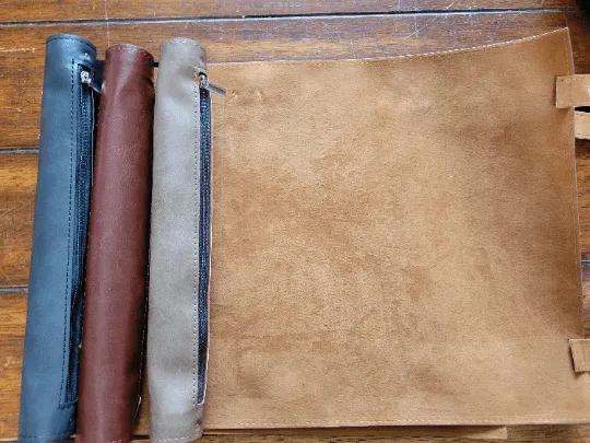 Dice Mat, dice storage and scroll of rolling mat, felt and leather dnd dice mat for RPG Tabletop gaming, custom Dice mat