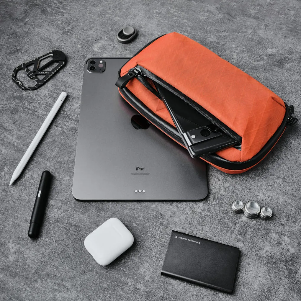 Elements Tech Case Mini
