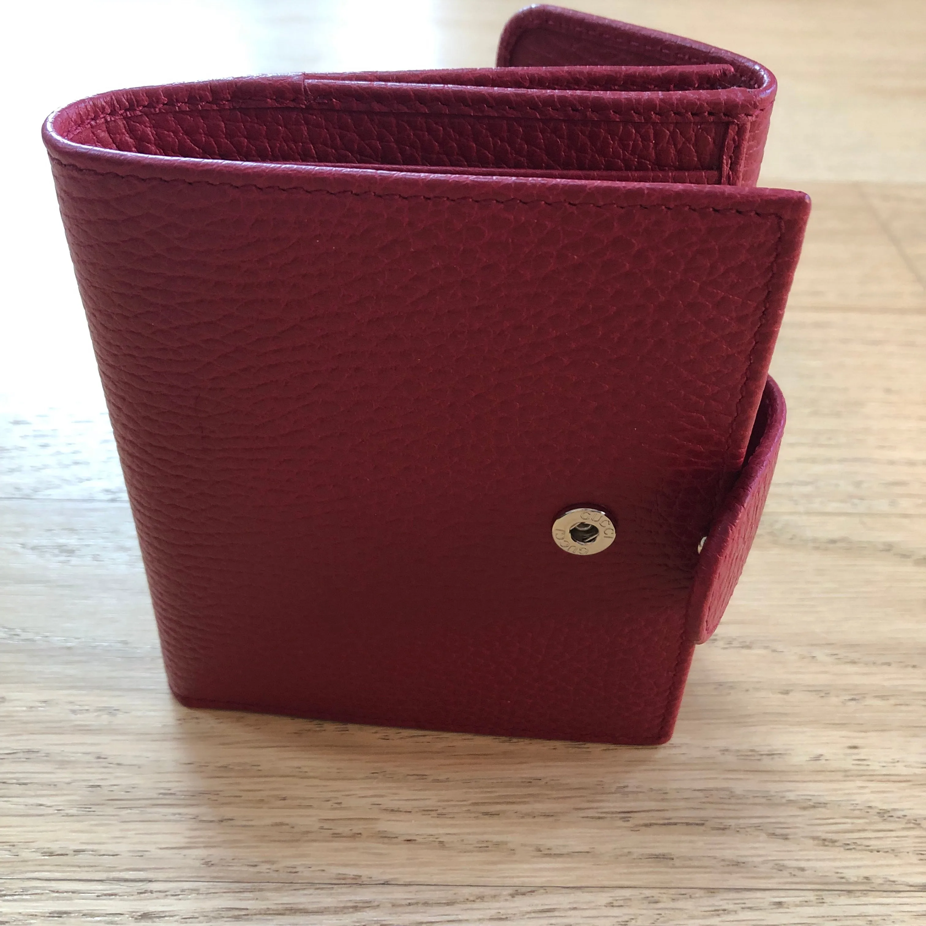 Gucci Interlocking GG French Wallet in Red
