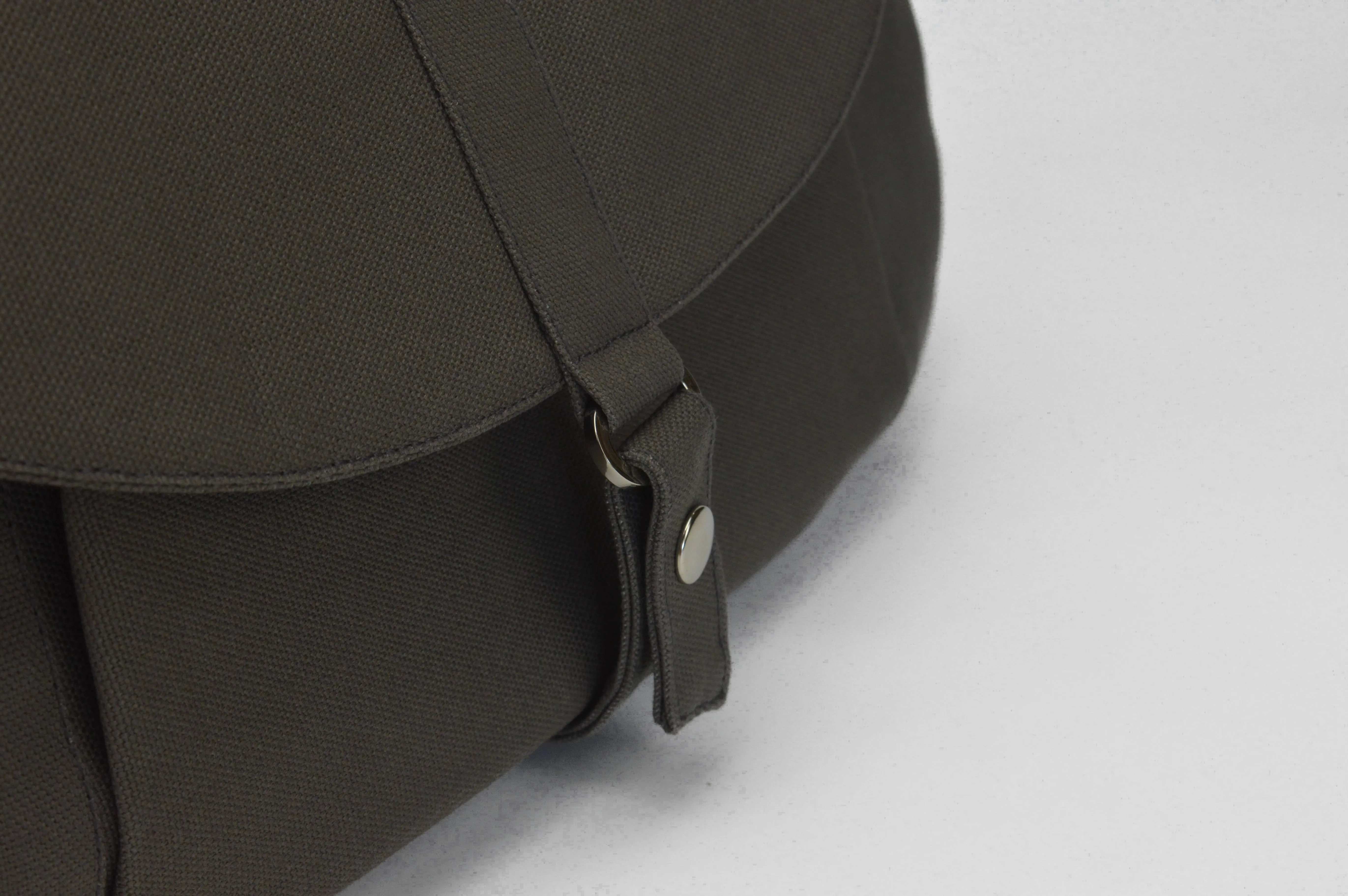 Kylie 12 Gray | Crossbody Bag