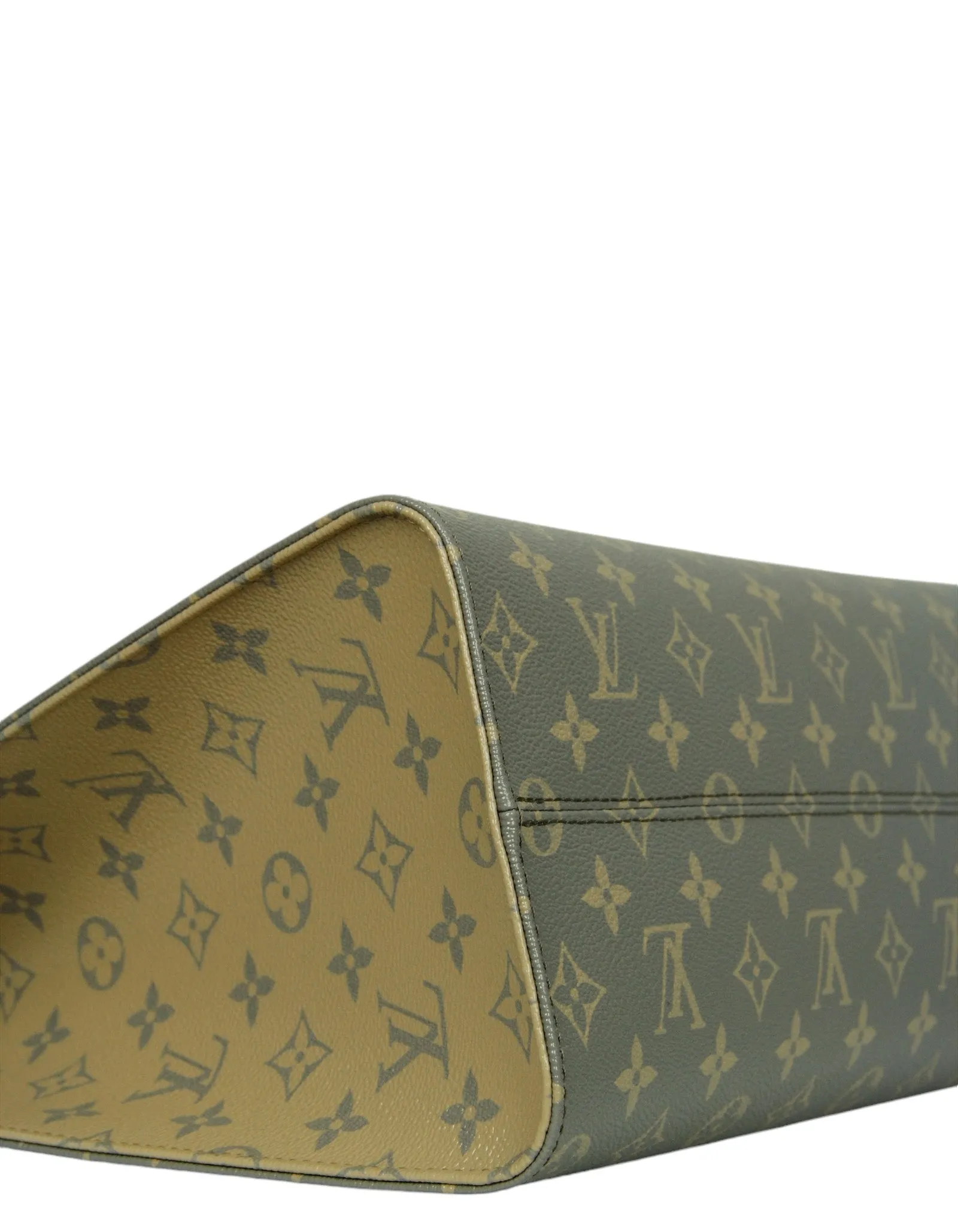 Louis Vuitton '24 Trianon Monogram OnTheGo MM Tote Bag