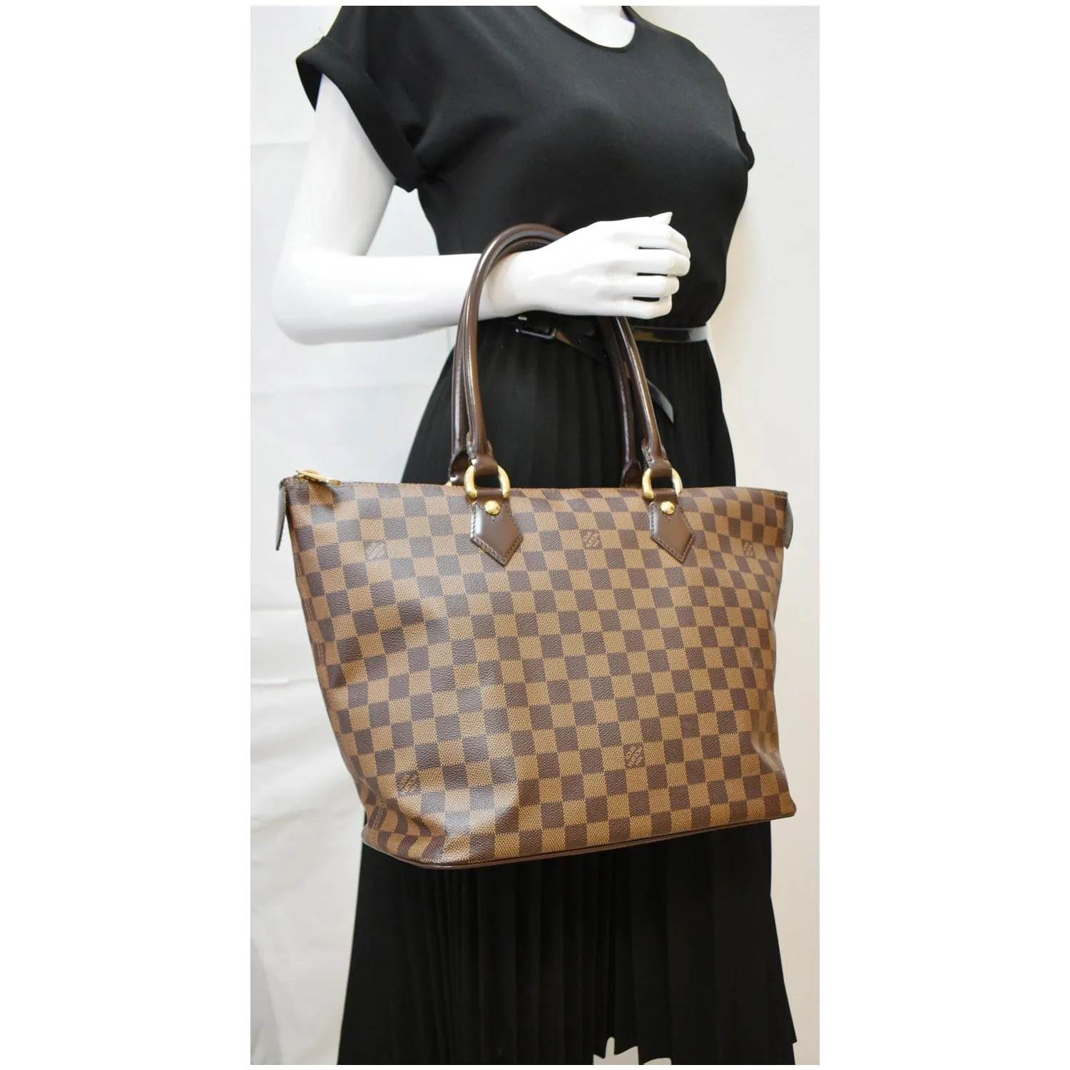 LOUIS VUITTON Saleya MM Damier Ebene Tote Bag Brown