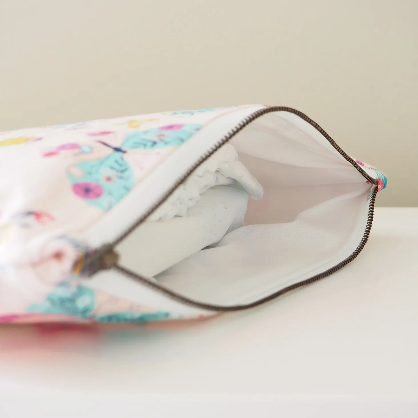 Love Bugs Nappy Pouch / Mama Pouch